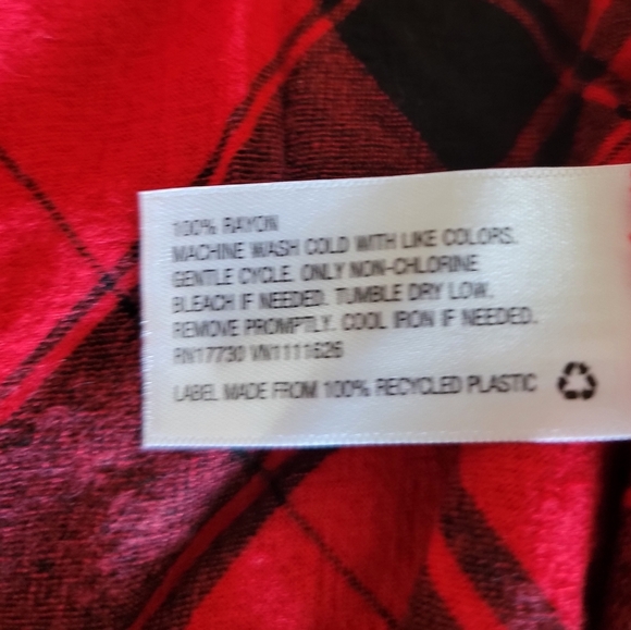 Isabel Maternity, Long Sleeve Plaid Collared Shirt w/Tie Waist, Red/Black, Med - Picture 6 of 6